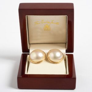 Cabochon Pearl Earrings