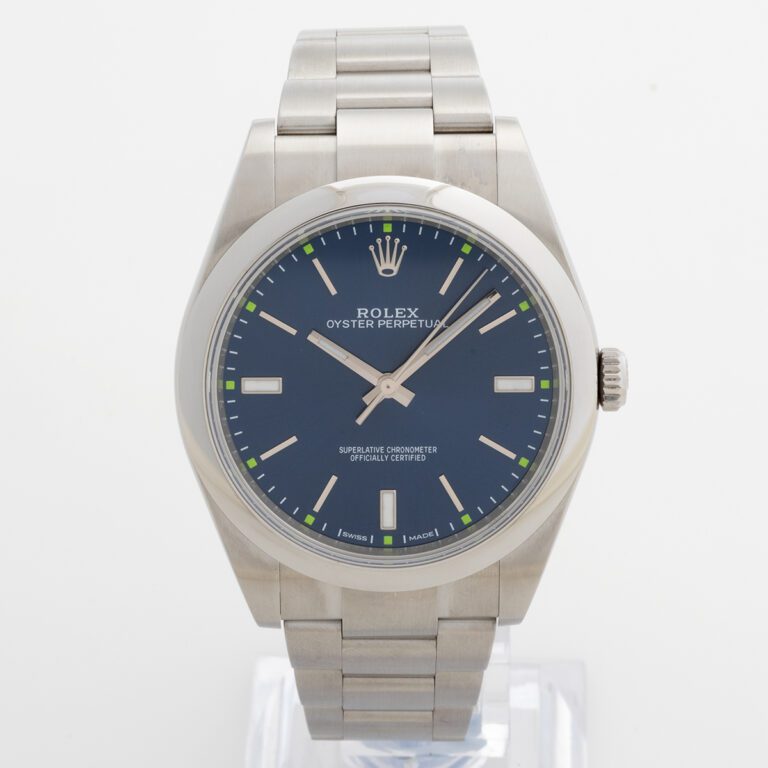 Rolex Oyster Perpetual 39 114300 "blue sunray"